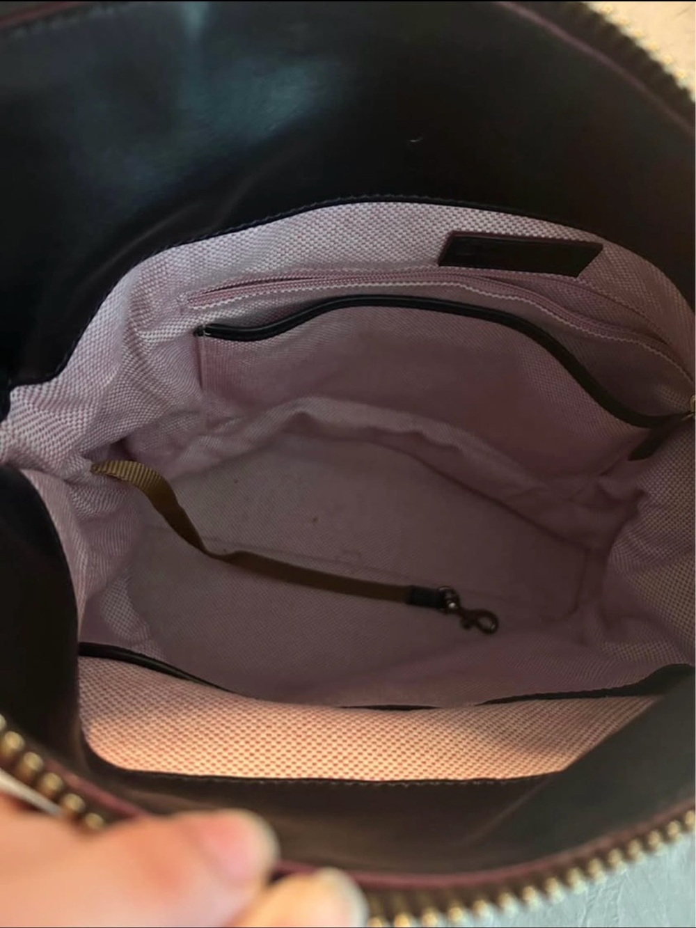 Dooney & Bourke | Black Leather Shoulder Bag with Matching Wristlet - Picture 5 of 5